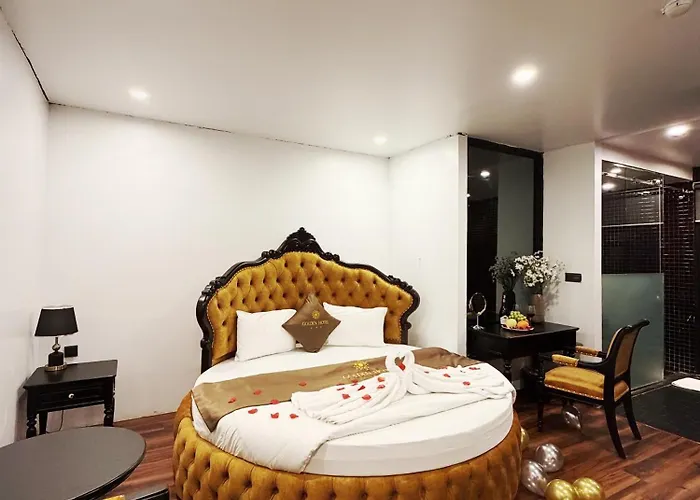 Golden Hotel